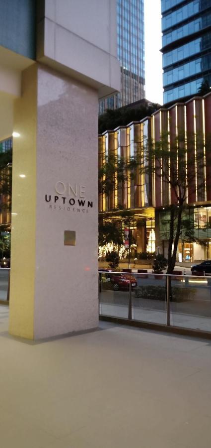One Uptown Opposite Of Grandhyatt Hotel Manila Taguig City Exterior foto